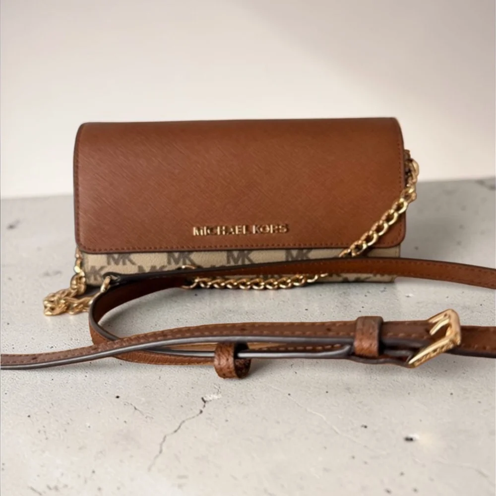 Michael Kors Brown Crossbody Bag - Picture 1 of 11